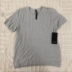 NWT lululemon Mens Metal Vent Breathe tee